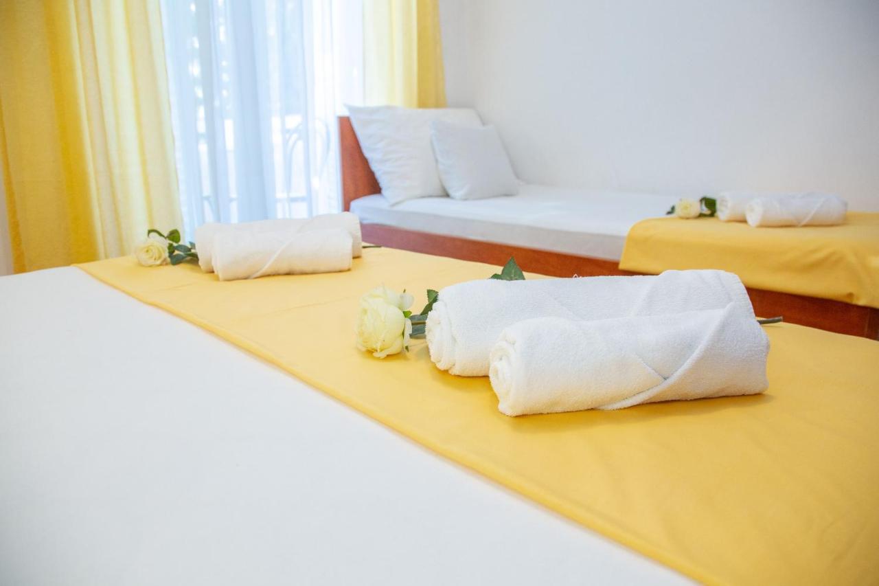 Royal Rooms Новаля Екстериор снимка