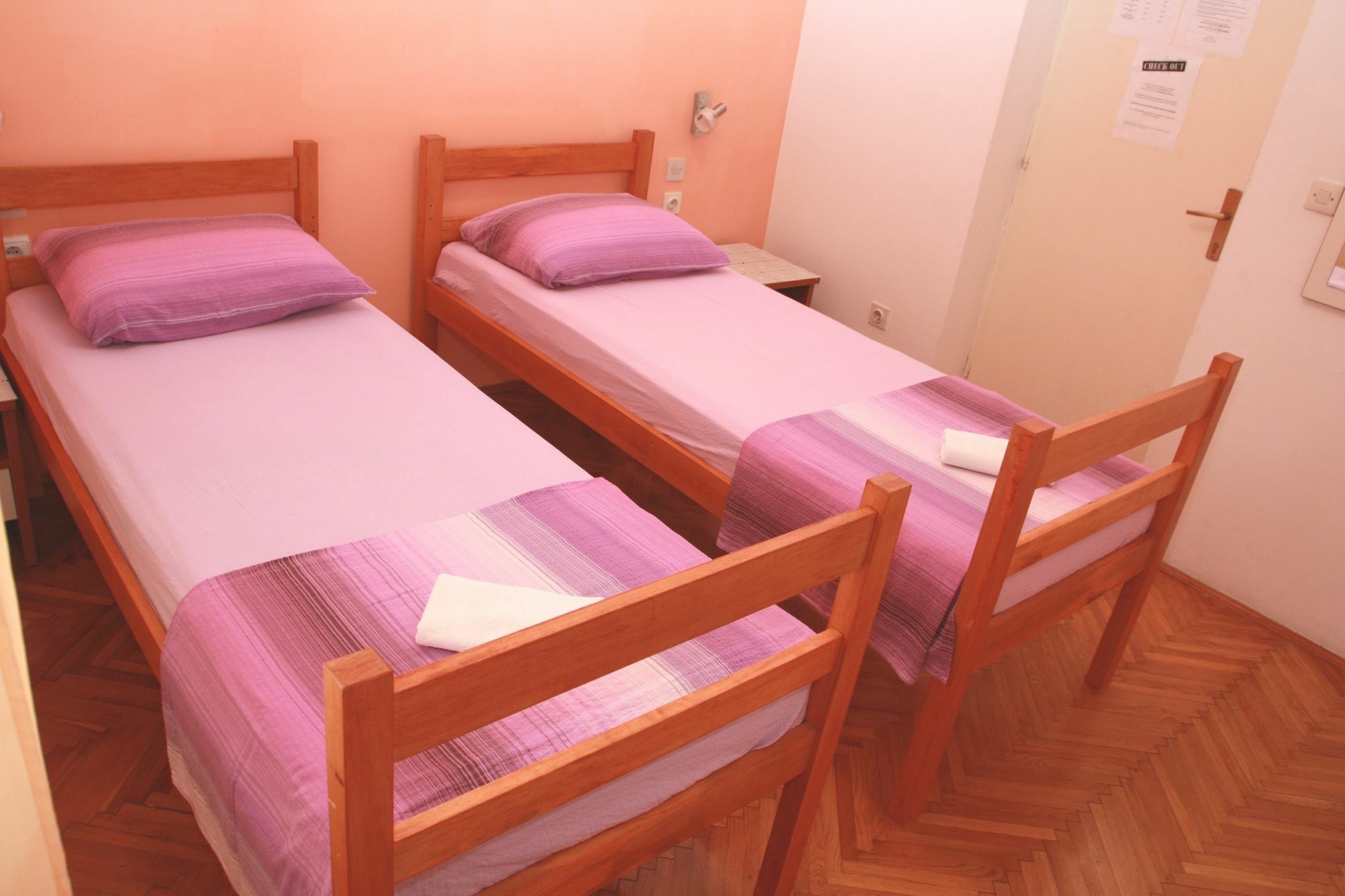 Royal Rooms Новаля Екстериор снимка