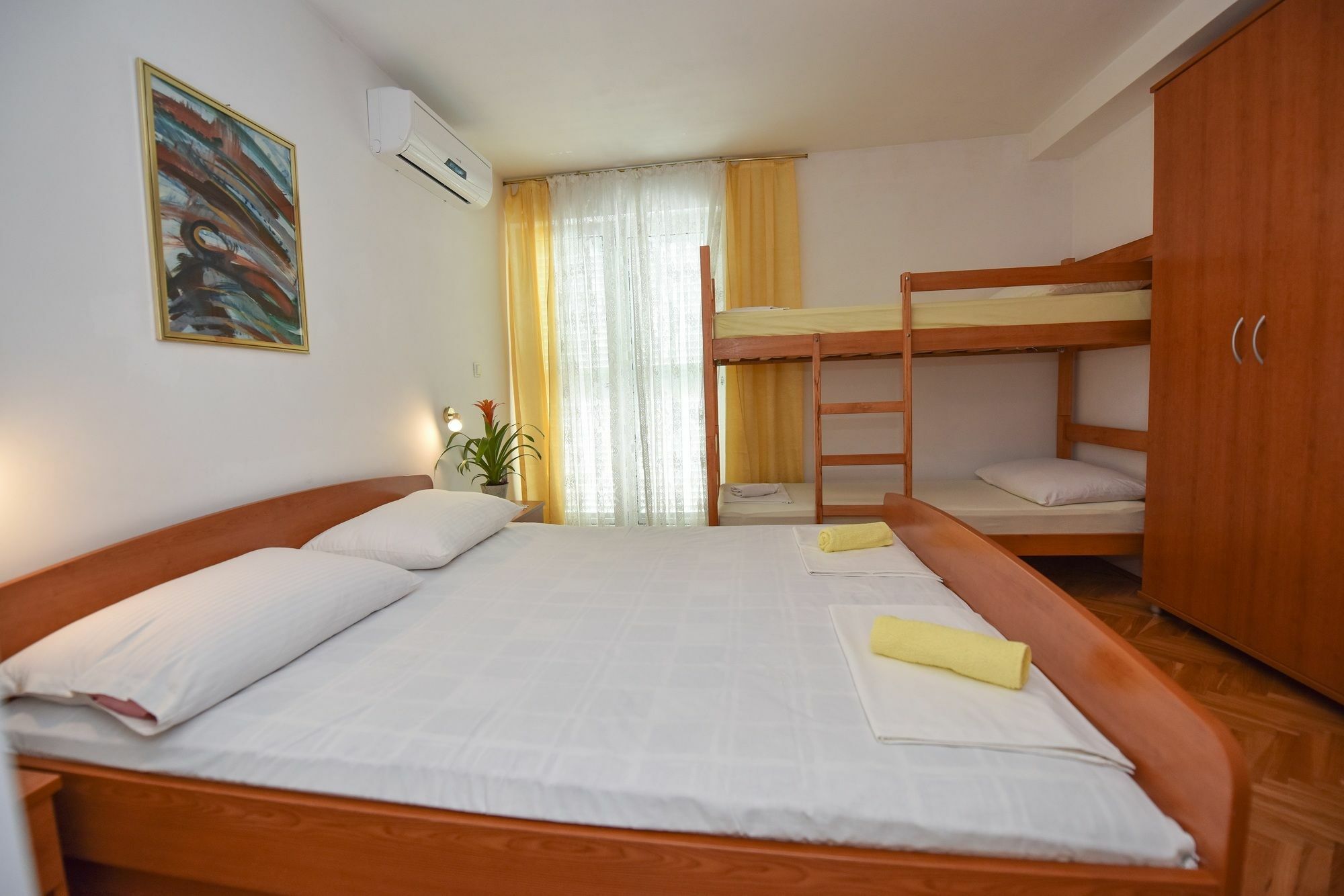Royal Rooms Новаля Екстериор снимка